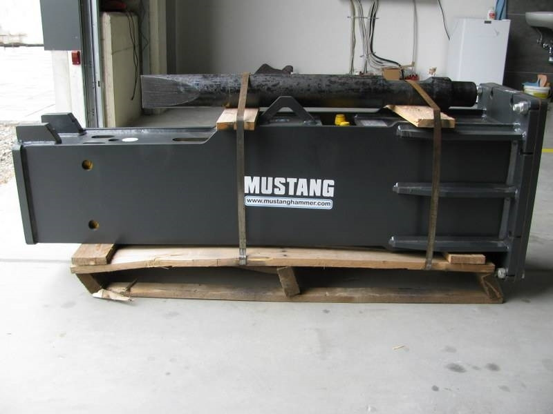 Mustang HM1302 NOVO teža 800kg - פטיש הידרולי עבור מכונת בנייה: תמונה 5 Mustang HM1302 NOVO teža 800kg - פטיש הידרולי עבור מכונת בנייה: תמונה 5