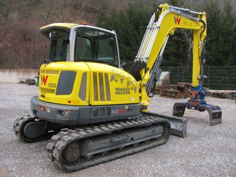 מיני מחפר Wacker Neuson EZ 80 z grajferjem: תמונה 6