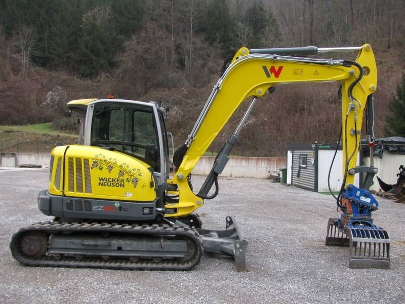 מיני מחפר Wacker Neuson EZ 80 z grajferjem: תמונה 7