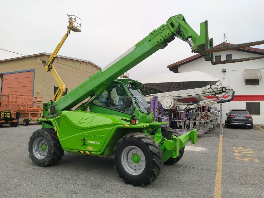 Merlo 38.12 - מפעיל טלסקופי: תמונה 1 Merlo 38.12 - מפעיל טלסקופי: תמונה 1