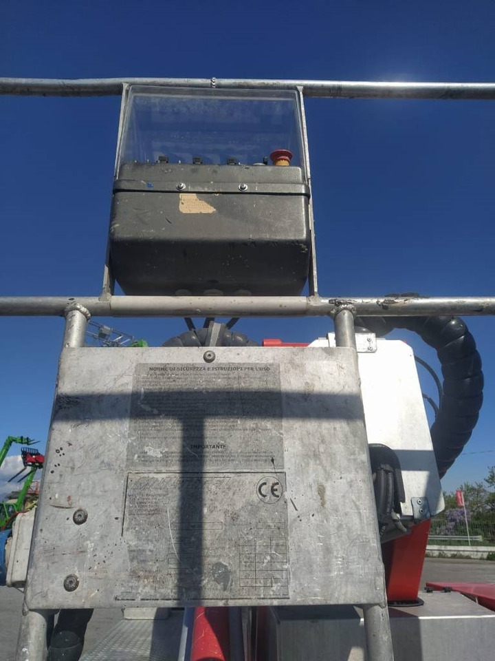 Multitel MX 250 - פלטפורמה אווירית מותקנת על משאית: תמונה 4 Multitel MX 250 - פלטפורמה אווירית מותקנת על משאית: תמונה 4