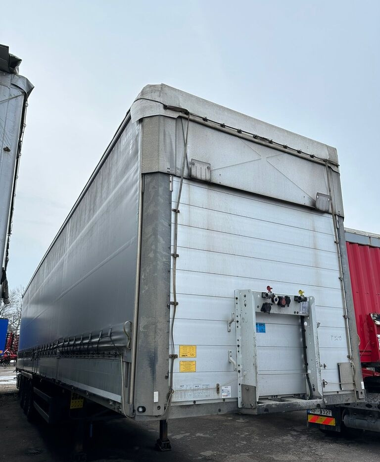 Schmitz Cargobull SCS 24 Boards curtainsider - סמיטריילר עם וילונות צד: תמונה 2 Schmitz Cargobull SCS 24 Boards curtainsider - סמיטריילר עם וילונות צד: תמונה 2