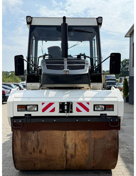 Bomag Walec wibracyjny BOMAG BW 174 AP - AM // Klimatyzacja - רולר: תמונה 4 Bomag Walec wibracyjny BOMAG BW 174 AP - AM // Klimatyzacja - רולר: תמונה 4