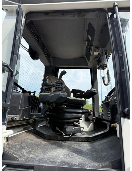 רולר Bomag Walec wibracyjny BOMAG BW 174 AP - AM // Klimatyzacja: תמונה 15