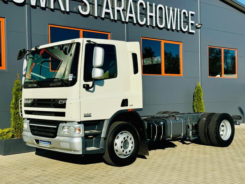 DAF DAF DAF CF 65.220 E5 // rama pod zabudowę !! // wywrotka kiper b - משאית עם שלדת תא: תמונה 1 DAF DAF DAF CF 65.220 E5 // rama pod zabudowę !! // wywrotka kiper b - משאית עם שלדת תא: תמונה 1