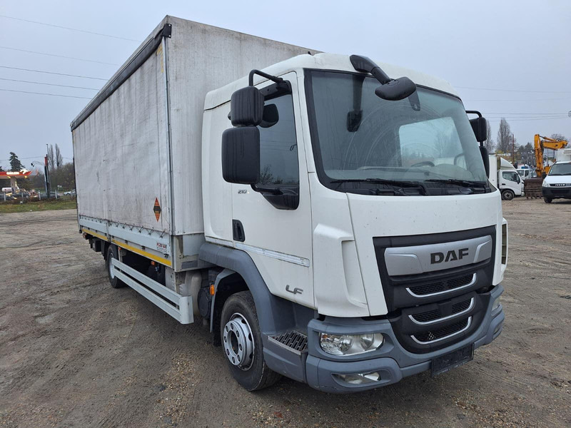 DAF LF 210 - Pritsche + Plane + DHollandia LBW 1000 kg - משאית תיבה: תמונה 1 DAF LF 210 - Pritsche + Plane + DHollandia LBW 1000 kg - משאית תיבה: תמונה 1