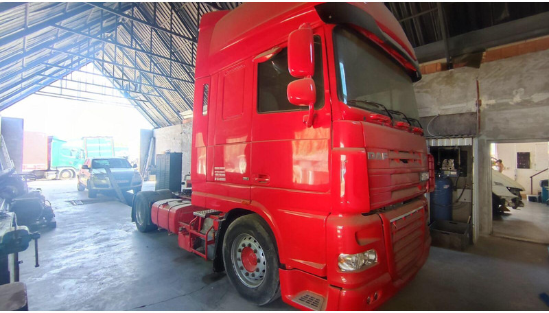 DAF XF 105.460 Lowdeck - MEGA - יחידת טרקטור: תמונה 4 DAF XF 105.460 Lowdeck - MEGA - יחידת טרקטור: תמונה 4