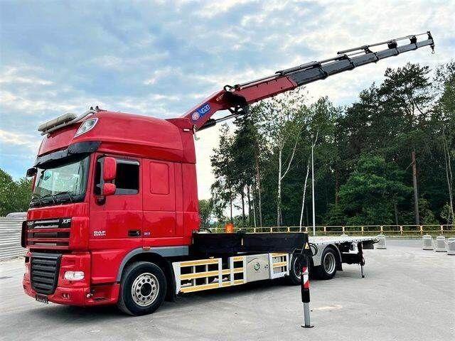 DAF XF 105 6x2 HMF 4020 EURO 5 KRAN CRANE - משאית צד נופל/ שטוחה, משאית מנוף: תמונה 1 DAF XF 105 6x2 HMF 4020 EURO 5 KRAN CRANE - משאית צד נופל/ שטוחה, משאית מנוף: תמונה 1