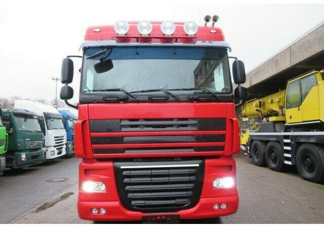 DAF XF105.410 6x2 Container + Crane - משאית דילוג העמסה: תמונה 2 DAF XF105.410 6x2 Container + Crane - משאית דילוג העמסה: תמונה 2