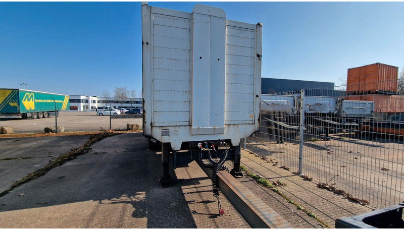 Dinkel DTAKWLW 18000 - סמיטריילר בתיבה סגורה: תמונה 2 Dinkel DTAKWLW 18000 - סמיטריילר בתיבה סגורה: תמונה 2