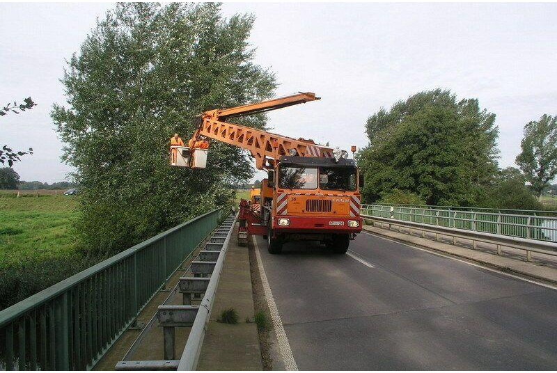 Faun TF00.81/52 Emelőkosaras 28m - פלטפורמה אווירית מותקנת על משאית: תמונה 2 Faun TF00.81/52 Emelőkosaras 28m - פלטפורמה אווירית מותקנת על משאית: תמונה 2