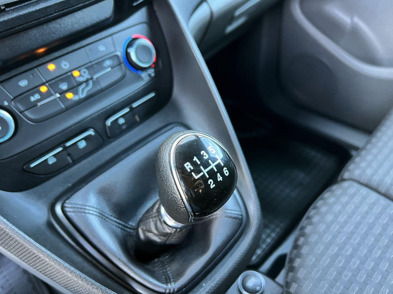 כלי רכב מסחרי קטן Ford Transit Connect: תמונה 19