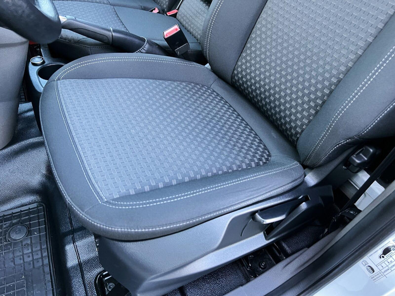 כלי רכב מסחרי קטן Ford Transit Connect: תמונה 15