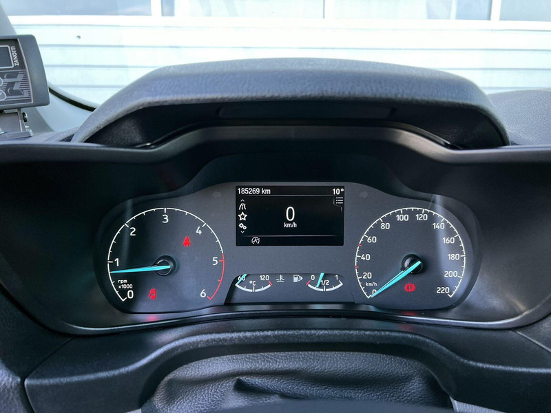 כלי רכב מסחרי קטן Ford Transit Connect: תמונה 17
