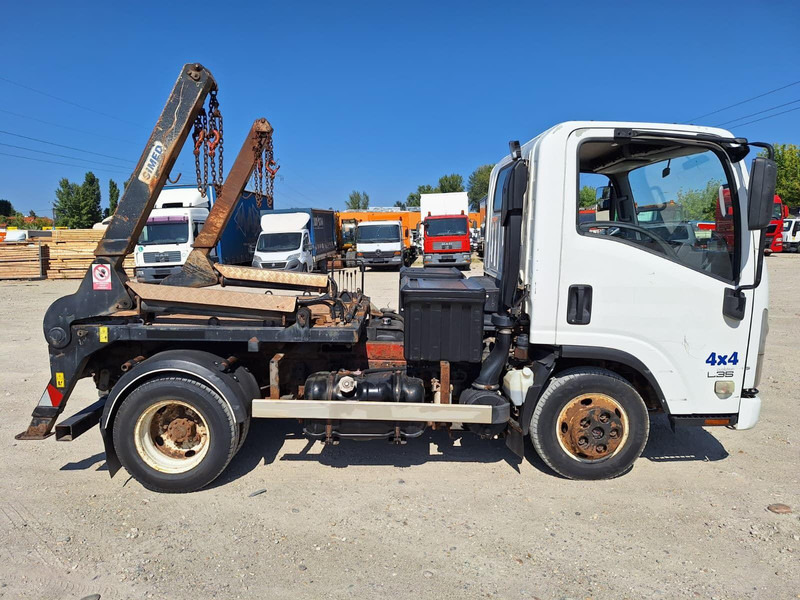 Isuzu 4X4 - container transport - משאית דילוג העמסה: תמונה 4 Isuzu 4X4 - container transport - משאית דילוג העמסה: תמונה 4