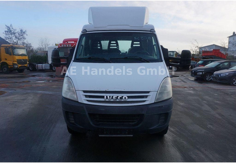 Iveco 65C18D Tractor - יחידת טרקטור: תמונה 2 Iveco 65C18D Tractor - יחידת טרקטור: תמונה 2