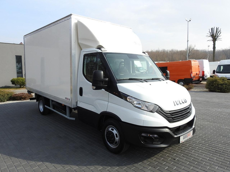 Iveco DAILY 35C16 KONTENER WINDA 8 PALET TEMPOMAT BLIŹNIACZE KOŁA KLIM - כלי רכב מסחרי עם תיבה: תמונה 4 Iveco DAILY 35C16 KONTENER WINDA 8 PALET TEMPOMAT BLIŹNIACZE KOŁA KLIM - כלי רכב מסחרי עם תיבה: תמונה 4