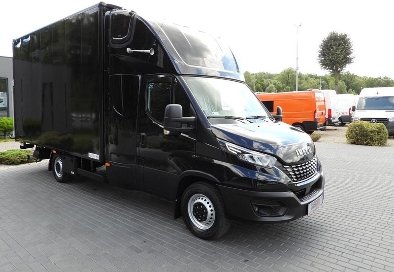 Iveco DAILY 35S18 KONTENER WINDA 8 PALET WEBASTO TEMPOMAT NAWIGACJA LE - כלי רכב מסחרי עם תיבה: תמונה 4 Iveco DAILY 35S18 KONTENER WINDA 8 PALET WEBASTO TEMPOMAT NAWIGACJA LE - כלי רכב מסחרי עם תיבה: תמונה 4