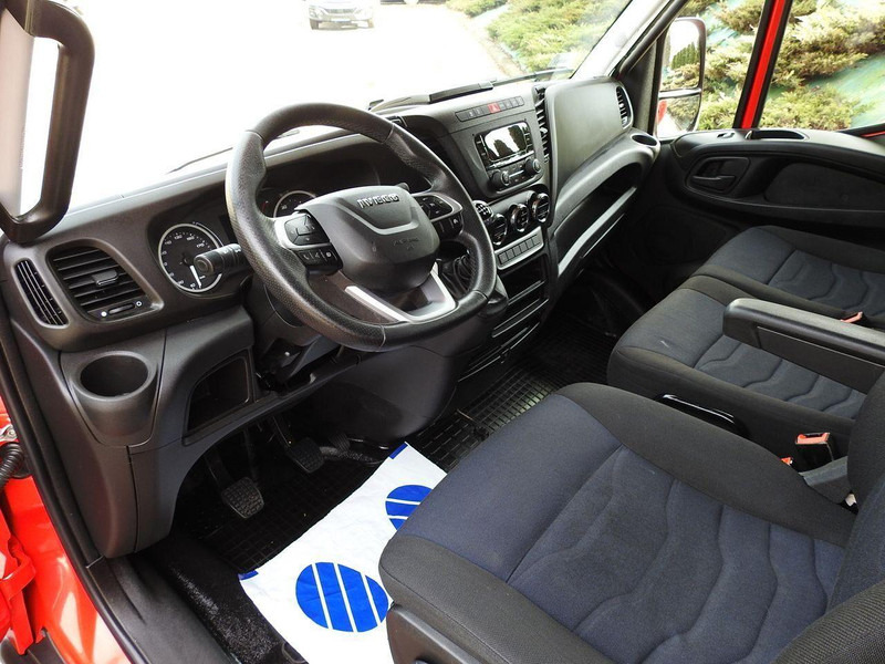 Iveco DAILY 35S18 PLANDEKA 10 PALET WEBASTO KLIMATYZACJA TEMPOMAT LEDY - כלי רכב מסחרי עם וילונות צד: תמונה 2 Iveco DAILY 35S18 PLANDEKA 10 PALET WEBASTO KLIMATYZACJA TEMPOMAT LEDY - כלי רכב מסחרי עם וילונות צד: תמונה 2