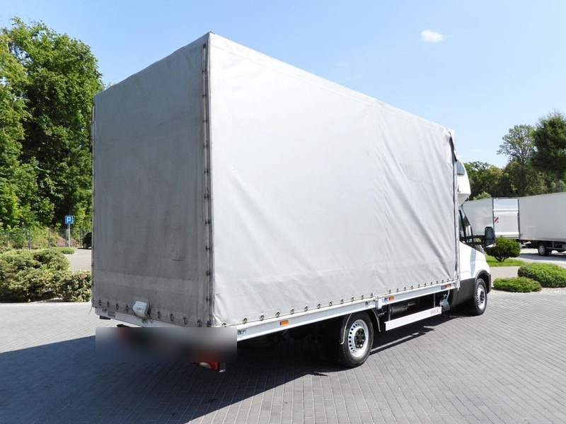 Iveco DAILY 35S18 PLANDEKA 10 PALET WEBASTO TEMPOMAT LEDY PNEUMATYKA K - כלי רכב מסחרי עם וילונות צד: תמונה 3 Iveco DAILY 35S18 PLANDEKA 10 PALET WEBASTO TEMPOMAT LEDY PNEUMATYKA K - כלי רכב מסחרי עם וילונות צד: תמונה 3