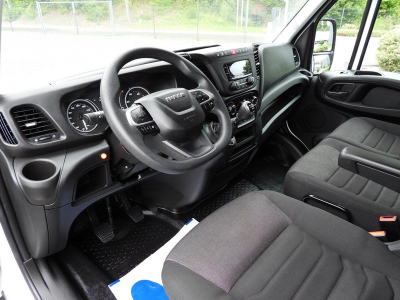 Iveco DAILY 35S18 PLANDEKA WINDA 8 PALET WEBASTO TEMPOMAT LEDY KLIMATY - כלי רכב מסחרי עם וילונות צד: תמונה 2 Iveco DAILY 35S18 PLANDEKA WINDA 8 PALET WEBASTO TEMPOMAT LEDY KLIMATY - כלי רכב מסחרי עם וילונות צד: תמונה 2
