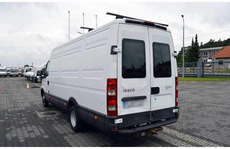 Iveco Daily 35C15 Blaszak L4H2 Brygadówka 6-seater Doka Dubel Cabin - מיניבוס, כלי רכב מסחרי לנוסעים: תמונה 3 Iveco Daily 35C15 Blaszak L4H2 Brygadówka 6-seater Doka Dubel Cabin - מיניבוס, כלי רכב מסחרי לנוסעים: תמונה 3