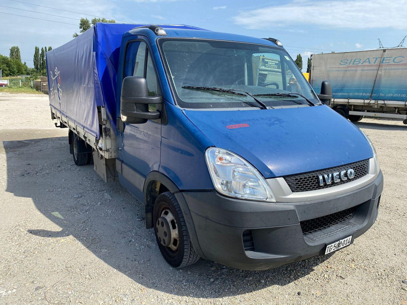 Iveco Daily 35C15 Pritsche + Plane -3,5t - כלי רכב מסחרי עם וילונות צד: תמונה 1 Iveco Daily 35C15 Pritsche + Plane -3,5t - כלי רכב מסחרי עם וילונות צד: תמונה 1