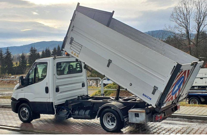 Iveco Daily 35c-14 3 way tipper BENZIN - כלי רכב מסחרי מזהיר: תמונה 3 Iveco Daily 35c-14 3 way tipper BENZIN - כלי רכב מסחרי מזהיר: תמונה 3