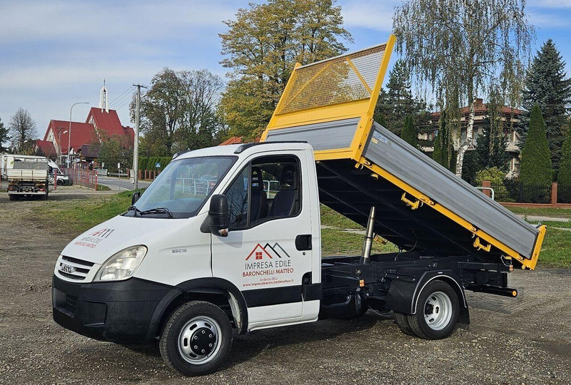 Iveco Daily 35c-15 3 way tipper - כלי רכב מסחרי מזהיר: תמונה 3 Iveco Daily 35c-15 3 way tipper - כלי רכב מסחרי מזהיר: תמונה 3