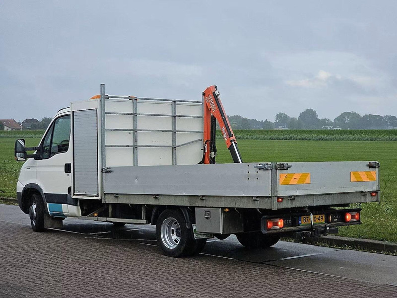 Iveco Daily 40C15 - Flatbed + crane - משאית צד נופל/ שטוחה, משאית מנוף: תמונה 3 Iveco Daily 40C15 - Flatbed + crane - משאית צד נופל/ שטוחה, משאית מנוף: תמונה 3