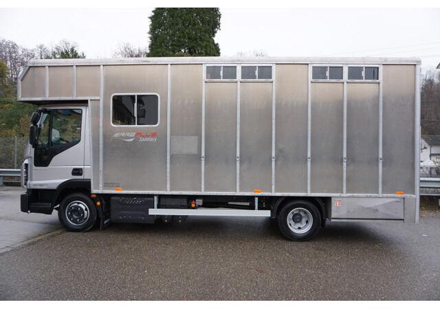 Iveco EUROCARGO 80-190 Lószállító - משאית להובלת בעלי חיים: תמונה 4 Iveco EUROCARGO 80-190 Lószállító - משאית להובלת בעלי חיים: תמונה 4