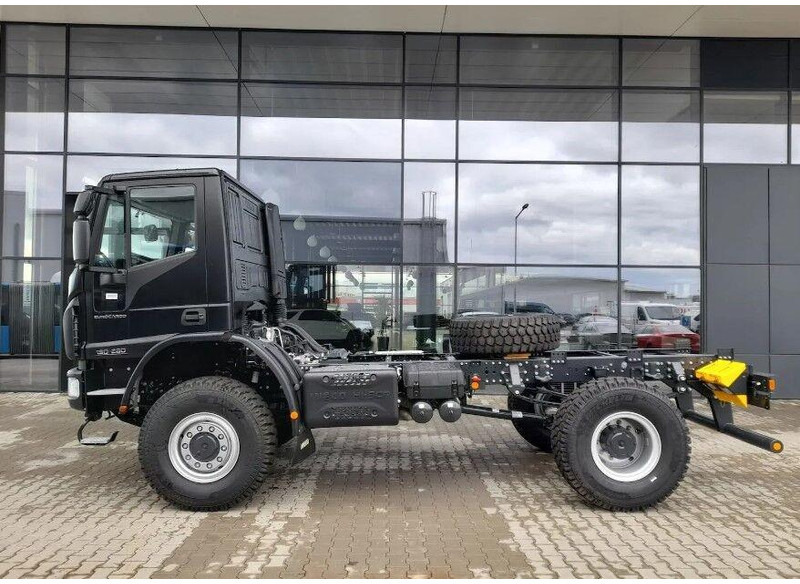 Iveco EuroCargo ML150E28WS - משאית עם שלדת תא: תמונה 4 Iveco EuroCargo ML150E28WS - משאית עם שלדת תא: תמונה 4