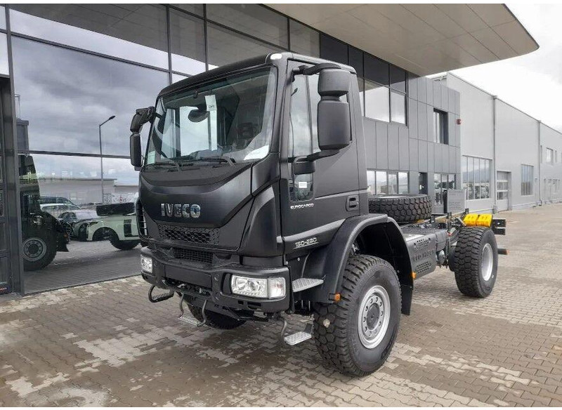 Iveco EuroCargo ML150E28WS - משאית עם שלדת תא: תמונה 1 Iveco EuroCargo ML150E28WS - משאית עם שלדת תא: תמונה 1