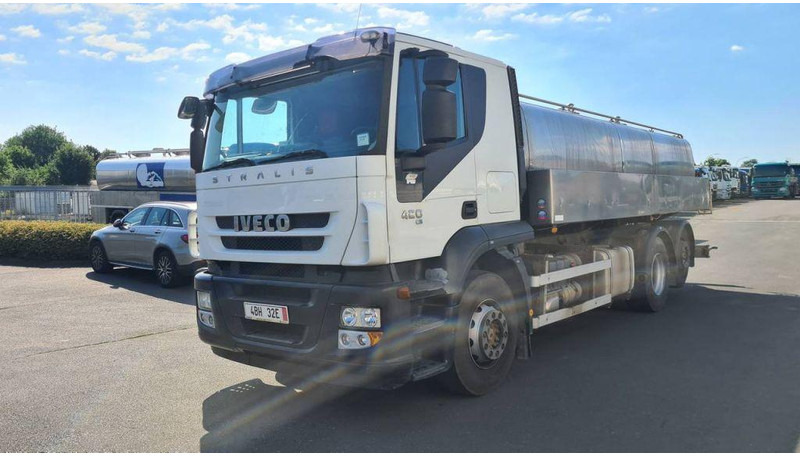 Iveco Stralis 420 6x2 16000 Liter - ohne Saug- und Mes - משאית מכל: תמונה 1 Iveco Stralis 420 6x2 16000 Liter - ohne Saug- und Mes - משאית מכל: תמונה 1