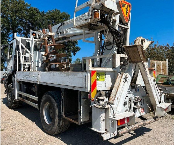Iveco Trakker 360 - Drilling crane truck 4x4 - אסדת קידוח: תמונה 4 Iveco Trakker 360 - Drilling crane truck 4x4 - אסדת קידוח: תמונה 4