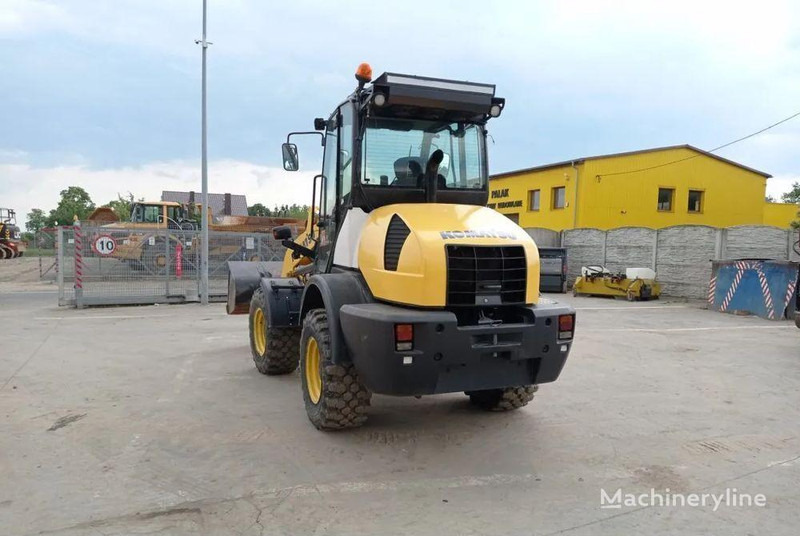 Komatsu WA 90-6 wheel loader - מעמיס גלגלים: תמונה 3 Komatsu WA 90-6 wheel loader - מעמיס גלגלים: תמונה 3
