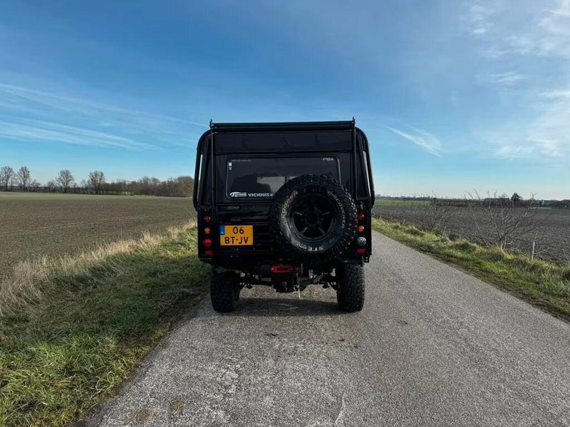 Land Rover Defender 130 - Off road 4x4 - SUV: תמונה 3 Land Rover Defender 130 - Off road 4x4 - SUV: תמונה 3