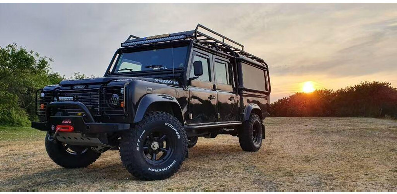 Land Rover Defender 130 - Off road 4x4 - SUV: תמונה 1 Land Rover Defender 130 - Off road 4x4 - SUV: תמונה 1