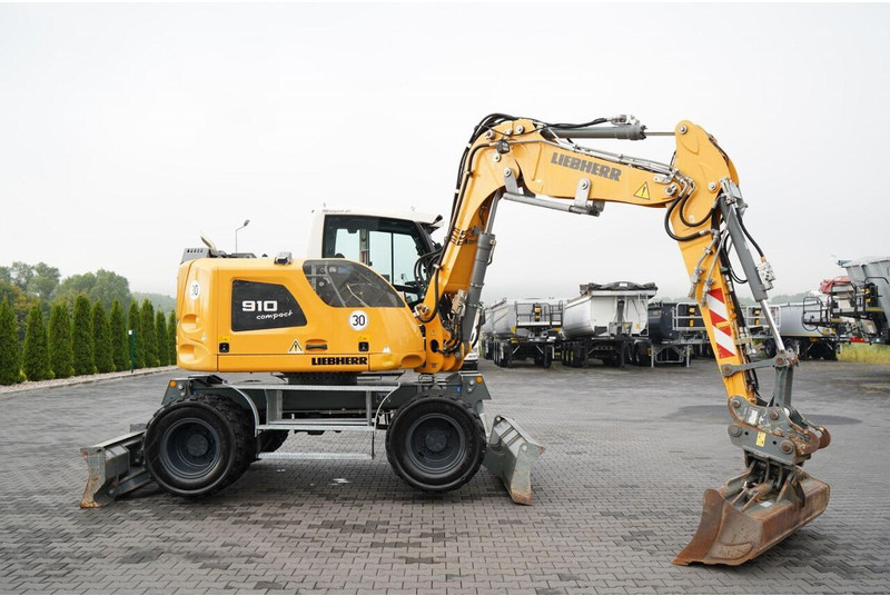 Liebherr 910 COMPACT LITRONIC / KOPARKA KOŁOWA / KLIMATYZACJA / KAMERA - מחפר גלגלים: תמונה 5 Liebherr 910 COMPACT LITRONIC / KOPARKA KOŁOWA / KLIMATYZACJA / KAMERA - מחפר גלגלים: תמונה 5