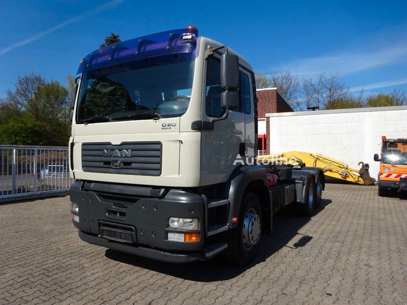 MAN 26.310 TGA - Hook lift truck - משאית הרמת וו: תמונה 1 MAN 26.310 TGA - Hook lift truck - משאית הרמת וו: תמונה 1