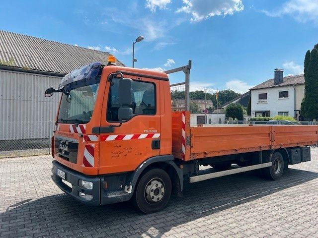 MAN 8.180 TGL Klima , Luftfederung - משאית צד נופל/ שטוחה, משאית מנוף: תמונה 2 MAN 8.180 TGL Klima , Luftfederung - משאית צד נופל/ שטוחה, משאית מנוף: תמונה 2