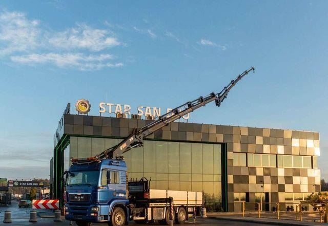 MAN TGA 26.440 6x4 HIAB 322-6 HIPRO Fly Jib - משאית צד נופל/ שטוחה, משאית מנוף: תמונה 4 MAN TGA 26.440 6x4 HIAB 322-6 HIPRO Fly Jib - משאית צד נופל/ שטוחה, משאית מנוף: תמונה 4