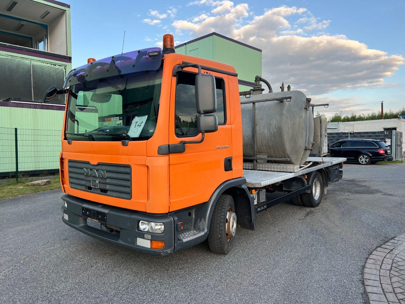 MAN TGL 8.180 Vacuum truck / Toilet Cleaner - משאית ואקום: תמונה 1 MAN TGL 8.180 Vacuum truck / Toilet Cleaner - משאית ואקום: תמונה 1