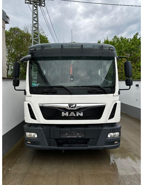 MAN TGL 8.250 - משאית תיבה: תמונה 2 MAN TGL 8.250 - משאית תיבה: תמונה 2