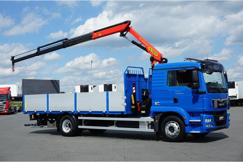 MAN TGM / 18.290 / SKRZYNIOWY + HDS + WINDA / PALFINGER PK 12002 / - משאית צד נופל/ שטוחה, משאית מנוף: תמונה 4 MAN TGM / 18.290 / SKRZYNIOWY + HDS + WINDA / PALFINGER PK 12002 / - משאית צד נופל/ שטוחה, משאית מנוף: תמונה 4