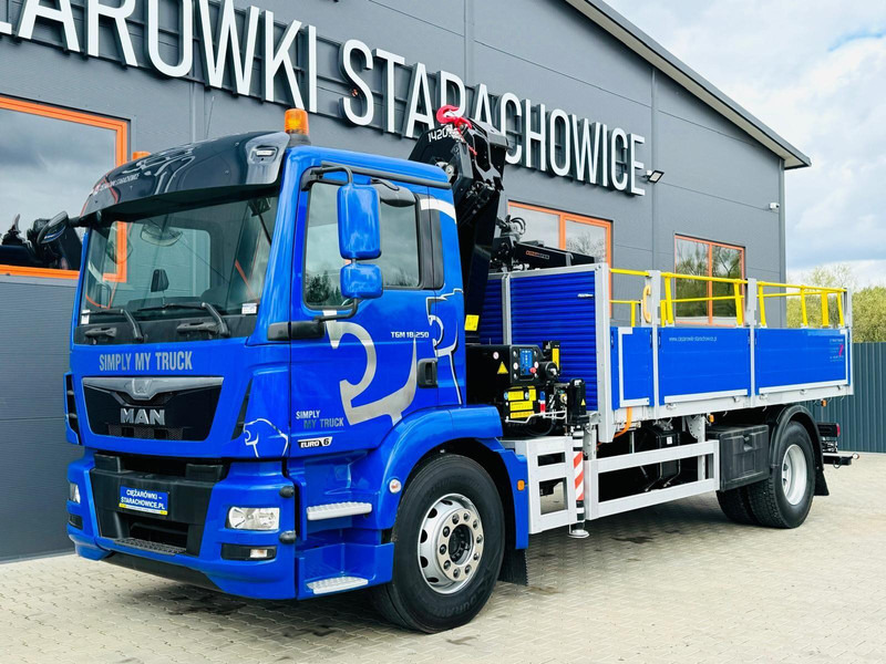 MAN TGM TGL TGS 18.250 - משאית צד נופל/ שטוחה, משאית מנוף: תמונה 4 MAN TGM TGL TGS 18.250 - משאית צד נופל/ שטוחה, משאית מנוף: תמונה 4