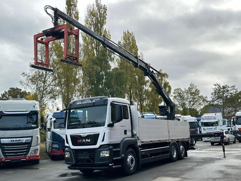 MAN TGS 26.440 6x2 Flatbed + Crane Hiab 177 K - משאית צד נופל/ שטוחה, משאית מנוף: תמונה 4 MAN TGS 26.440 6x2 Flatbed + Crane Hiab 177 K - משאית צד נופל/ שטוחה, משאית מנוף: תמונה 4