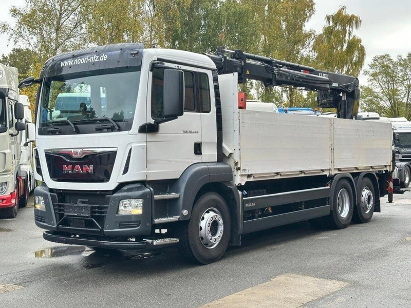 MAN TGS 26.440 6x2 Flatbed + Crane Hiab 177 K - משאית צד נופל/ שטוחה, משאית מנוף: תמונה 2 MAN TGS 26.440 6x2 Flatbed + Crane Hiab 177 K - משאית צד נופל/ שטוחה, משאית מנוף: תמונה 2