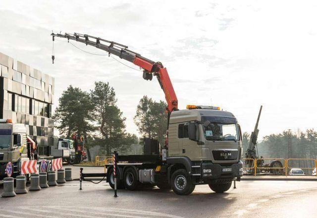 MAN TGS 26.480 6x6 PALFINGER PK 34002 SH Crane Winc - משאית צד נופל/ שטוחה, משאית מנוף: תמונה 2 MAN TGS 26.480 6x6 PALFINGER PK 34002 SH Crane Winc - משאית צד נופל/ שטוחה, משאית מנוף: תמונה 2