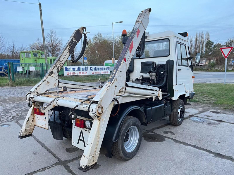 MULTICAR M26 Profi Line - Skip loader truck - משאית דילוג העמסה: תמונה 3 MULTICAR M26 Profi Line - Skip loader truck - משאית דילוג העמסה: תמונה 3